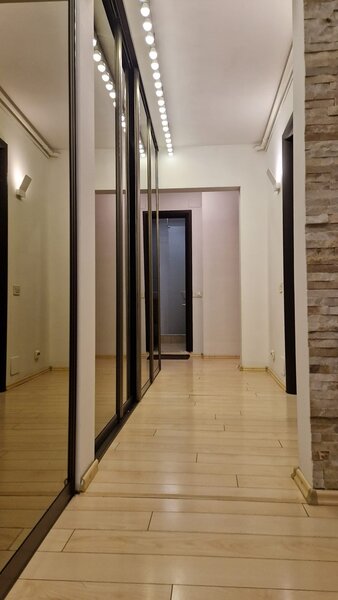 Piata Victoriei ap. 2 camere, complet mobilat si utilat